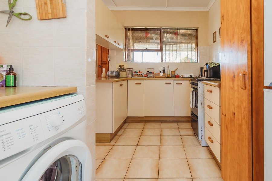 2 Bedroom Property for Sale in Denneoord Western Cape